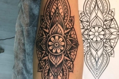 inferno-tattoo-barcelona-raul-leone-ornamental-768x1024