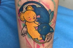 inferno-tattoo-barcelona-neotradi-alex-baens-mediano-brazo-oso-y-gato