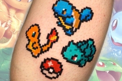 pokemon-pixel-tattoo-alex-baens-pierna-ilustracion-tamaño-mediano