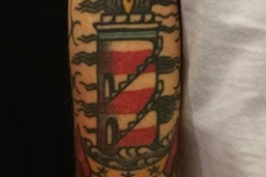 inferno-tattoo-barcelona-old-school-fernando-morano-mediano-faro-color-