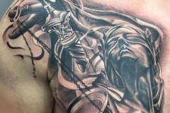 inferno-tattoo-barcelona-joel-federico-justicia-realista-negro-gris