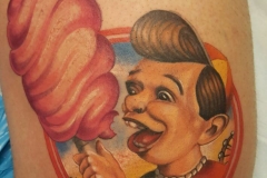 inferno-tattoo-barcelona-christian-kurt-bieber-neotradi-comic-sesenta-710x1024