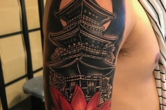 raul-leone-inferno-tattoo-barcelona-tatuaje-pagoda-768x1024