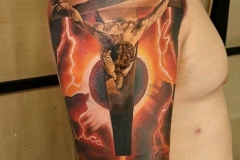 cristo-jesus-tatuaje-christian-bieber-inferno-tattoo-barcelona