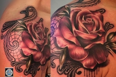 inferno-tattoo-barcelona-realismo-color-hindu-joel-federico-bieber-mediano-hombro-rosa