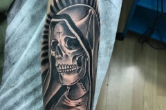 inferno-tattoo-barcelona-raul-leone-muerte-tatuaje-768x1024