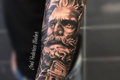 realismo-color-joel-federico-bieber-grande-brazo-antebrazo-jupiter-runas-romanas-jpg-1