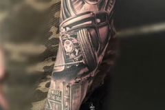 realismo-negro-gris-joel-federico-bieber-grande-brazo-coche-custom-clasico