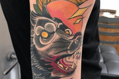 inferno-tattoo-barcelona-raul-leone-neotradicional-lobo-brazo-grande