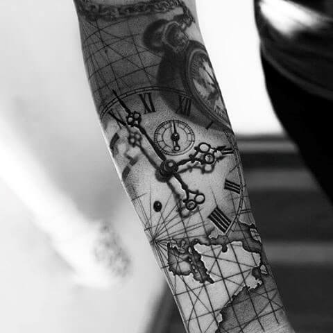 tatuaje-geometrico-reloj