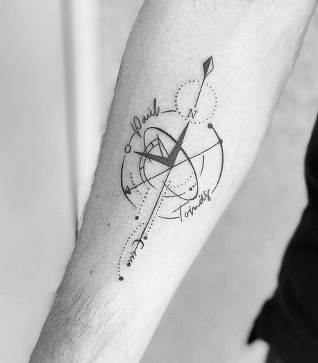 Ideas originales de tattoo de brújula minimalista con puntillismo.